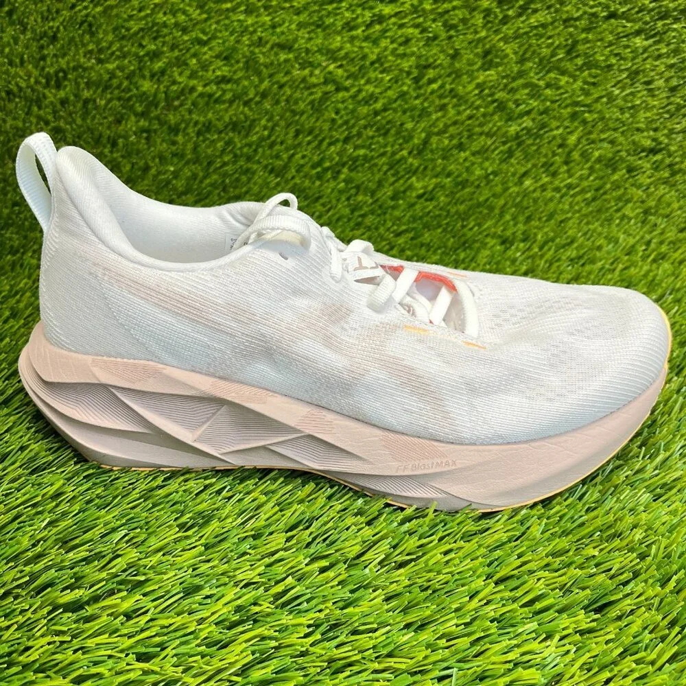 Asics Novablast 5 Womens Size 9 White Athletic Running Walking Shoes Sneakers